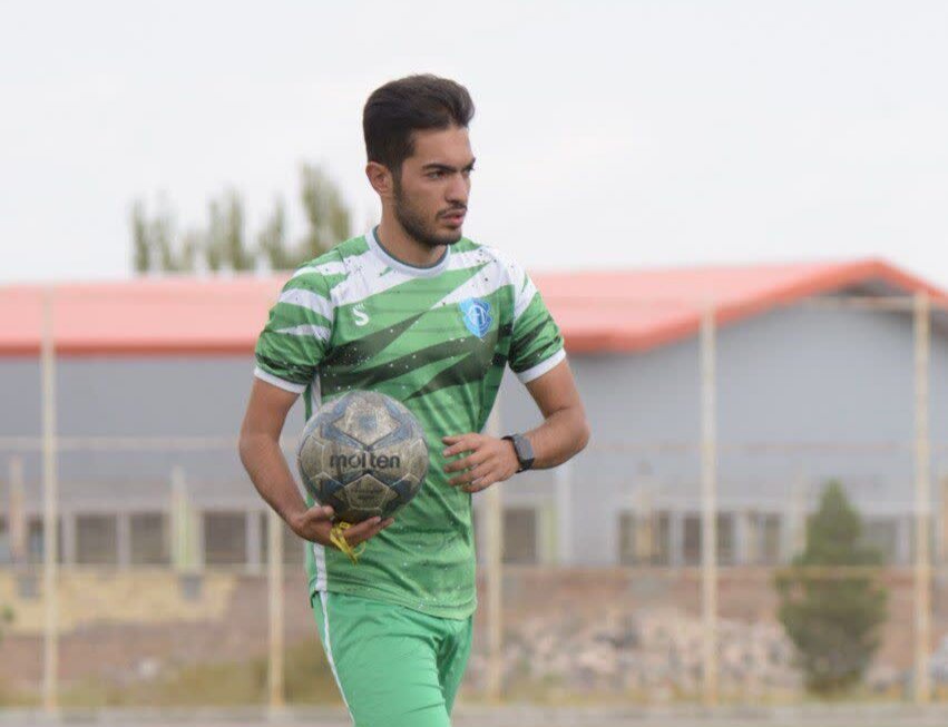 دلال‌ها آفت فوتبال کشور هستند/ضرورت شناسایی استعدادهای جوان تبریز