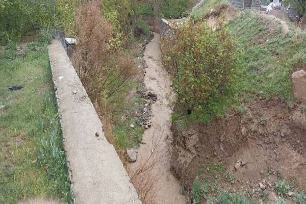 وضعیت رودخانههای «آه» و «سیاهرود» در آبعلی و رودهن پایش می شود