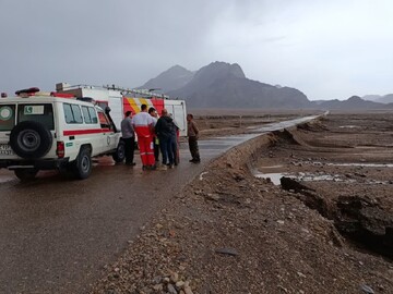 امدادرسانی هلال احمر یزد در سیل و آبگرفتگی استان با تمام قوا