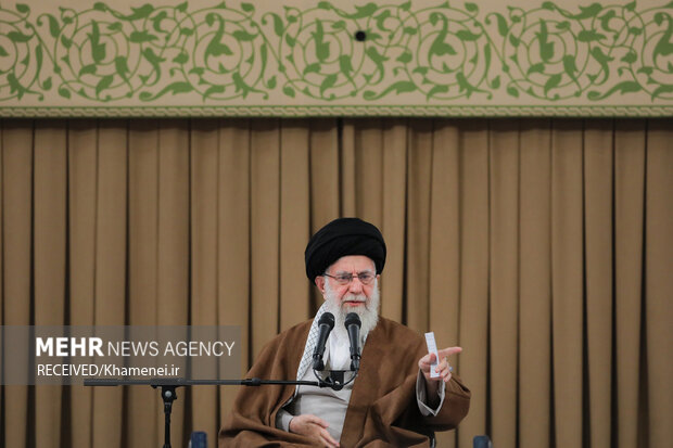 قائد الثورة الإسلامية يستقبل حشداً من المعلمين بعد غد الأربعاء