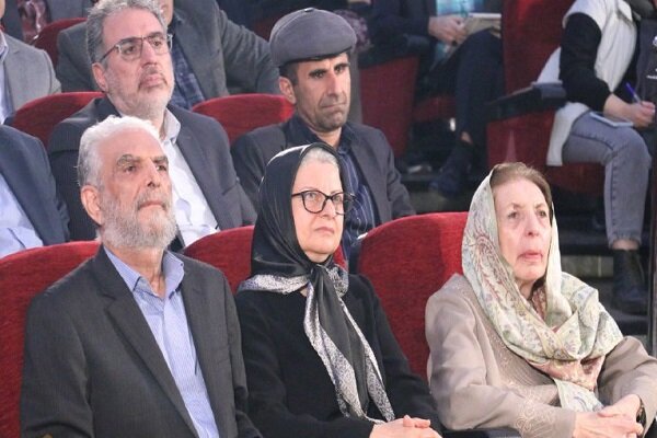 حکمت الله ملاصالحی مؤسس فلسفه باستان شناسی است