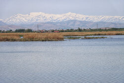 تراز دریاچه ارومیه از مرز ۱۲۷۰ متر عبور کرد/ رهاسازی آب به سمت دریاچه تا نیمه اردیبهشت