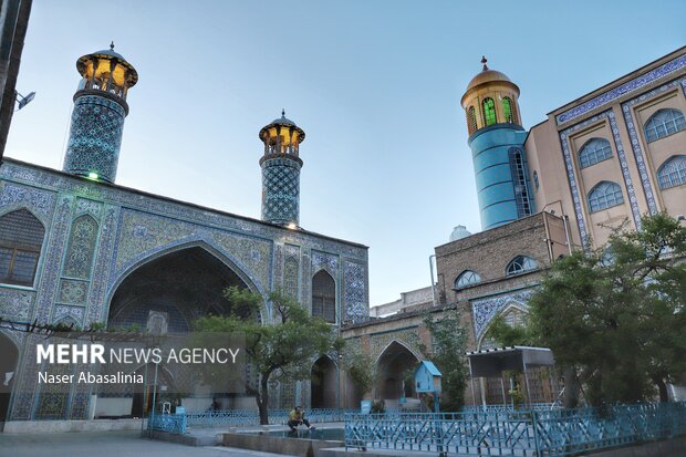 حیاط مسجد جامع 