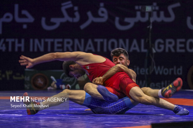 ایران قهرمان رقابتهای کشتی فرنگی جام تختی شد ایران قهرمان رقابتهای کشتی فرنگی جام تختی شد