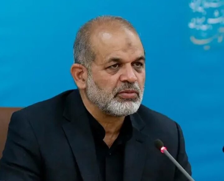 وزیر کشور در مراسم تشییع رئیس جمهور شهید در بیرجند