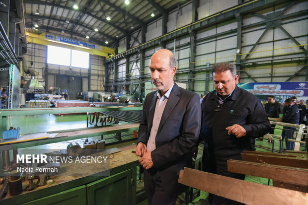 بازدید وزیر نیرو از شرکت تعمیرات نیروگاهی ایران