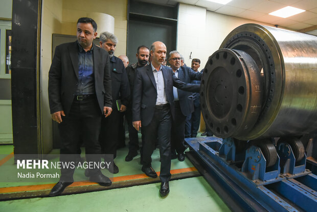 بازدید وزیر نیرو از شرکت تعمیرات نیروگاهی ایران