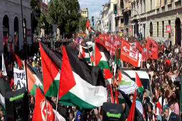 İtalya'nın Milano kentinde Filistin'e destek gösterisi