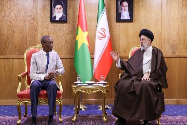 Reisi, Burkina Faso Başbakanı ile görüştü