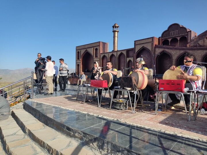 آیین بزرگداشت هفته ترویج فرهنگ و منش پهلوانی در سنندج برگزار شد