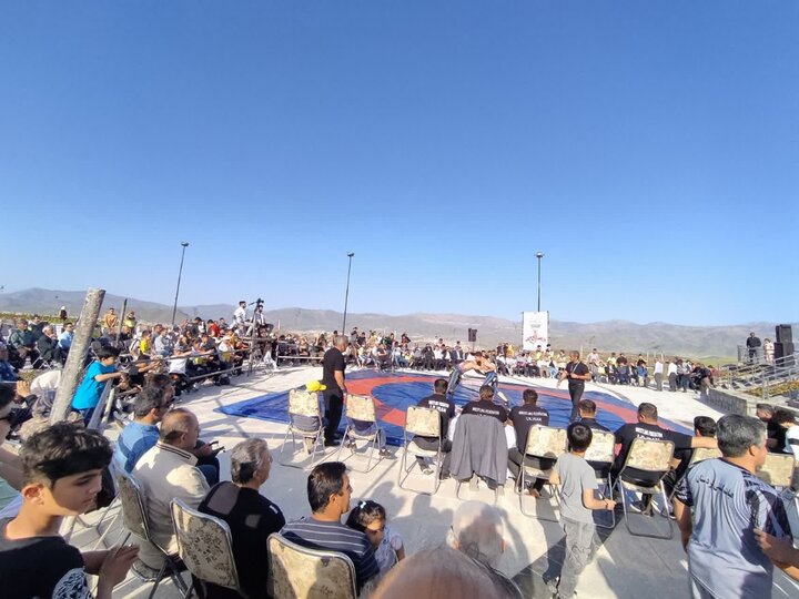 آیین بزرگداشت هفته ترویج فرهنگ و منش پهلوانی در سنندج برگزار شد