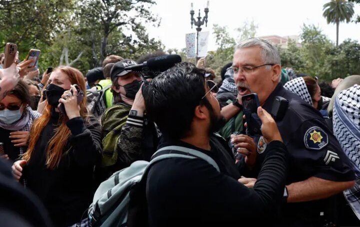ABD’de Filistin eylemi yapan öğrencilere gözaltılar sürüyor ABD’de Filistin eylemi yapan öğrencilere gözaltılar sürüyor