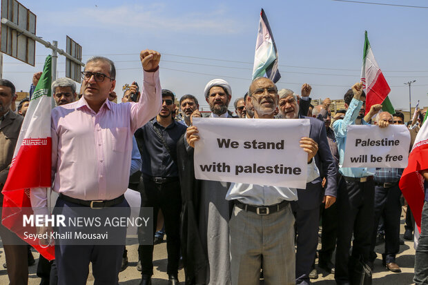 Tahran Üniversitesi öğrenciler ABD'li öğrenciler için ayakta Tahran Üniversitesi öğrenciler ABD'li öğrenciler için ayakta