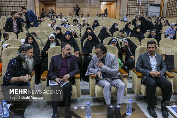 برگزاری مراسم پایانی هفته هنر انقلاب اسلامی خوزستان