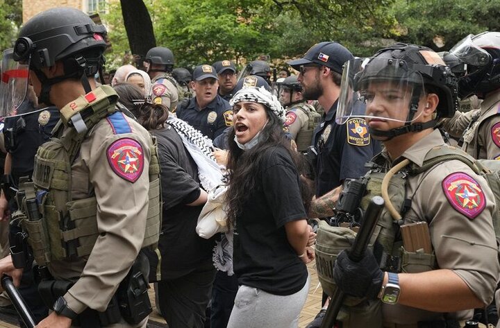 Crackdown at 4 US college protests lead to nearly 200 arrests