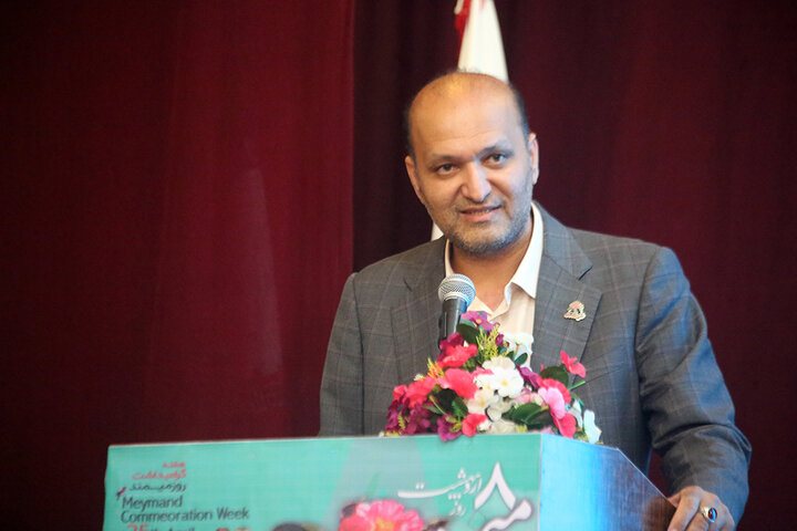 میمند؛ از شهرت به شهر گل و گلاب تا تبدیل شدن به شهر ملی شیشهگری