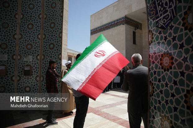 تجمع دانشگاهیان دانشگاه آزاد اسلامی خراسان رضوی در حمایت از خیزش گسترده دانشگاهیان آمریکا و اروپا