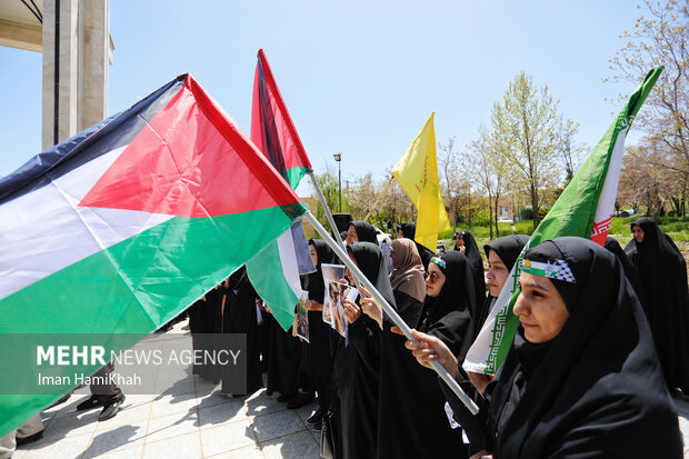 تجمع دانشجویان دانشگاه بوعلی در حمایت از دانشجویان جهان و مردم مظلوم غزه