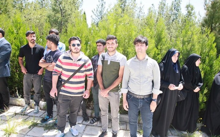 طنین شعار «مرگ بر آمریکا» و «مرگ بر اسرائیل» در دانشگاه لرستان