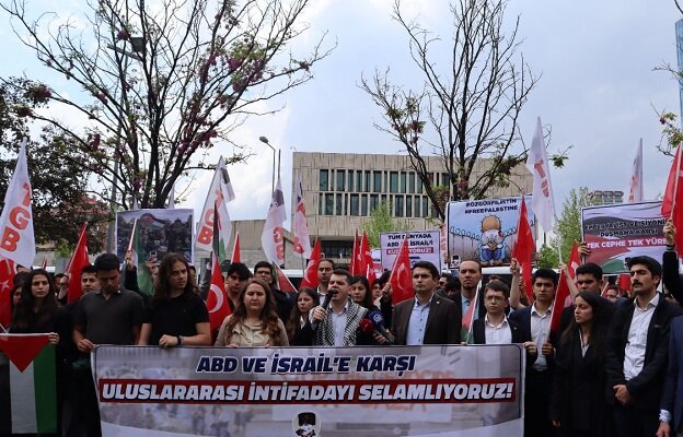 Ankara'da, ABD'li öğrencilere destek gösterisi düzenlendi