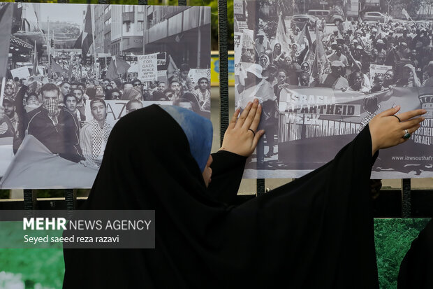 تجمع دانشجویان در همبستگی با دانشجویان آمریکایی حامی فلسطین تجمع دانشجویان در همبستگی با دانشجویان آمریکایی حامی فلسطین