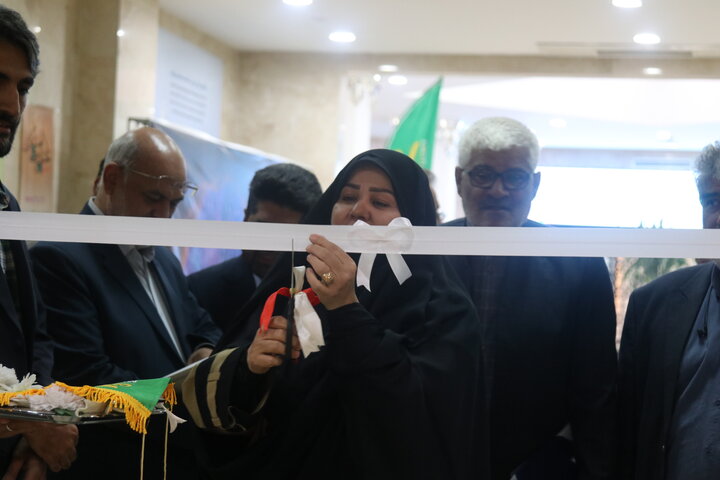 نمایشگاه آثار هنری کنگره جهانی محمد(ص) در شورای شهر شیراز برپا شد