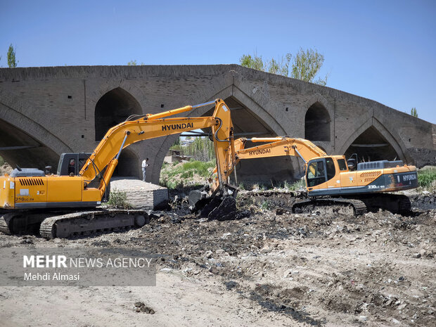 ساماندهی محدوده پل میر بهاءالدین زنجان