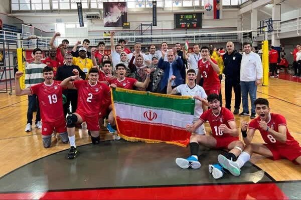 Iranian students become world volleyball champions