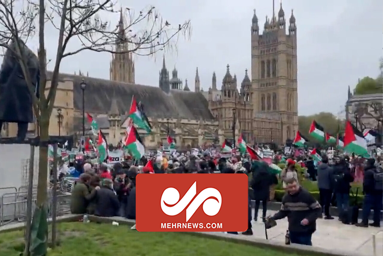 ابراز همبستگی هزاران نفر در مرکز لندن در حمایت از فلسطین