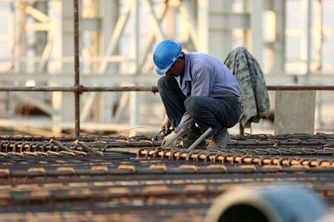«کارگران» تلاشگران عرصه اقتصادی کشورمان هستند