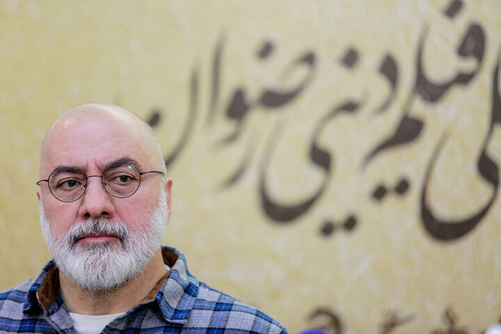 آماده سربازی برای ایرانم؛ هنرمندان در این مقطع به هم‌گرایی برسند