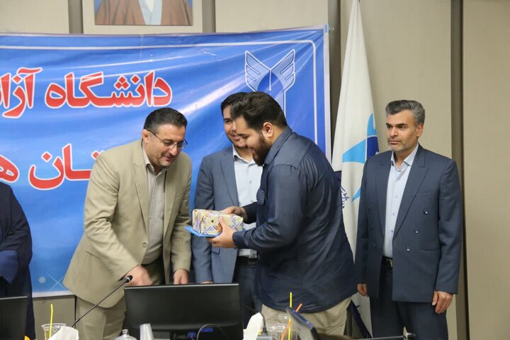 برگزاری آیین معارفه مسئول بسیج دانشجویی دانشگاه آزاد اسلامی همدان