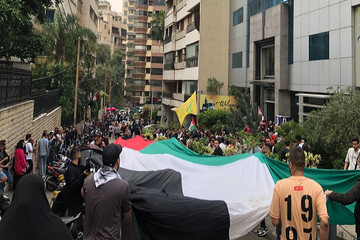 آغاز تحصن دانشجویان لبنانی در حمایت از غزه/ «به سمت قدس می‌رویم»