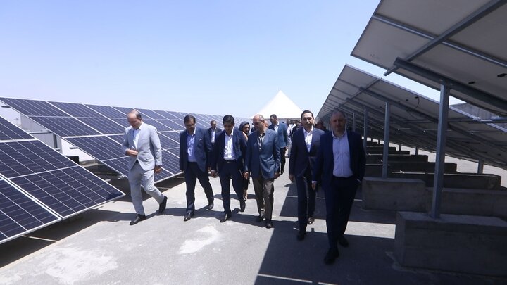 بزرگترین نیروگاه خورشیدی انشعابی استان تهران در مارلیک افتتاح شد