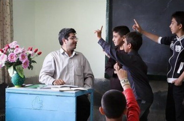 معلمان نمونه لرستان معرفی شدند