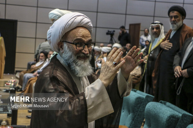 آئین تکریم آیت الله موسوی جزایری آئین تکریم آیت الله موسوی جزایری