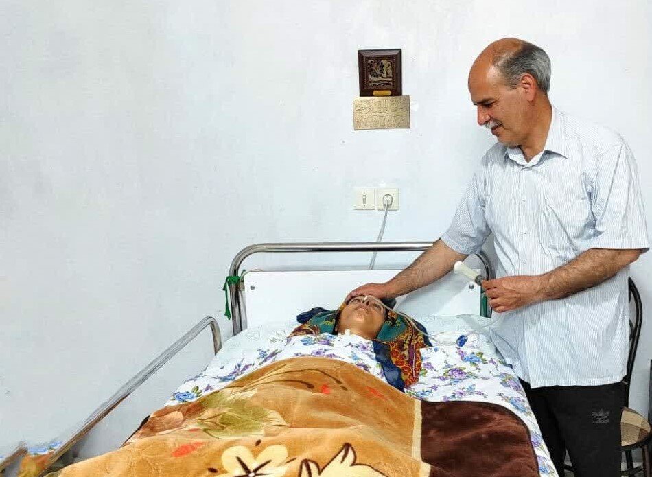 معلمان مشق عشق را در مکتبخانهها تدریس میکنند