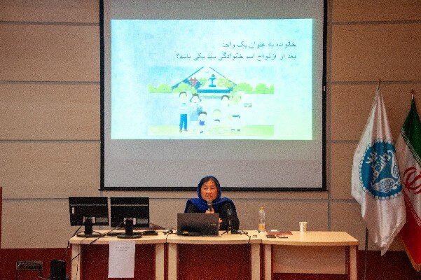 نگاهی به تغییرات جدید در جامعه ژاپن با محوریت خانوادههای ژاپنی