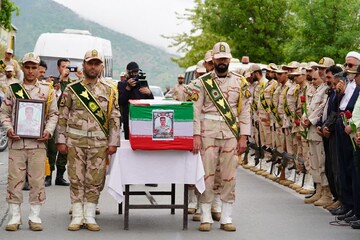 پیکر شهید «فرزین بلیان» در بانه تشییع شد