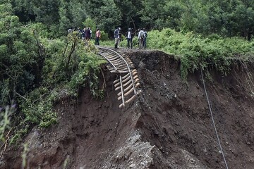 Death toll from flooding in Kenya rises to nearly 190