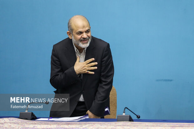احمد وحیدی وزیر کشور در جلسه شورای عالی محيط زیست