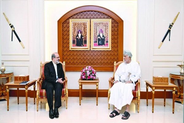 دیدار «فرهنگ» با معاون نخست وزیر عمان در امور دفاعی