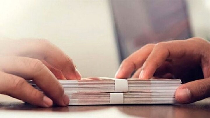 پرداخت پاداش به هیئت مدیره بانکهای دولتی ممنوع شود پرداخت پاداش به هیئت مدیره بانکهای دولتی ممنوع شود