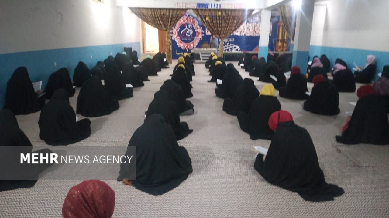 پاکستان، یوم استاد کے موقع پر مدارس کے طلباء کے درمیان کوئز مقابلہ+ تصاویر