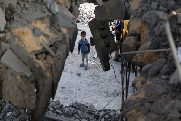 تداوم حمله های رژیم صهیونیستی به غزه/ تشییع شهید فلسطینی+فیلم
