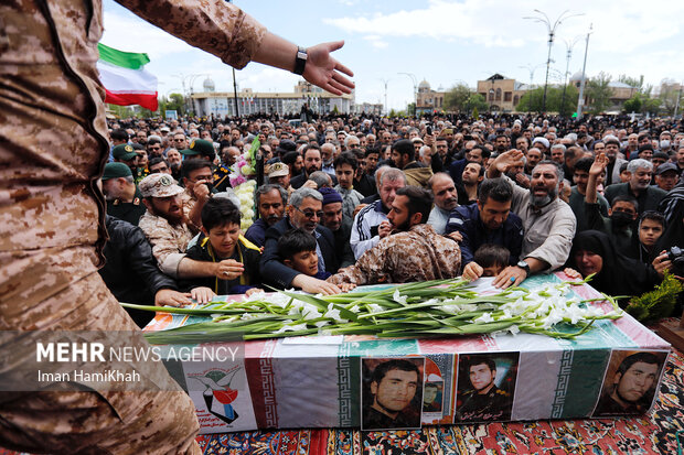 برگزاری مراسم تشییع شهید «رنجنوش» در همدان