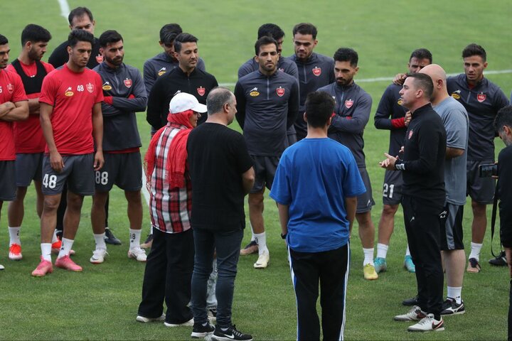 تمرین پرسپولیس با حضور هوادار بانو