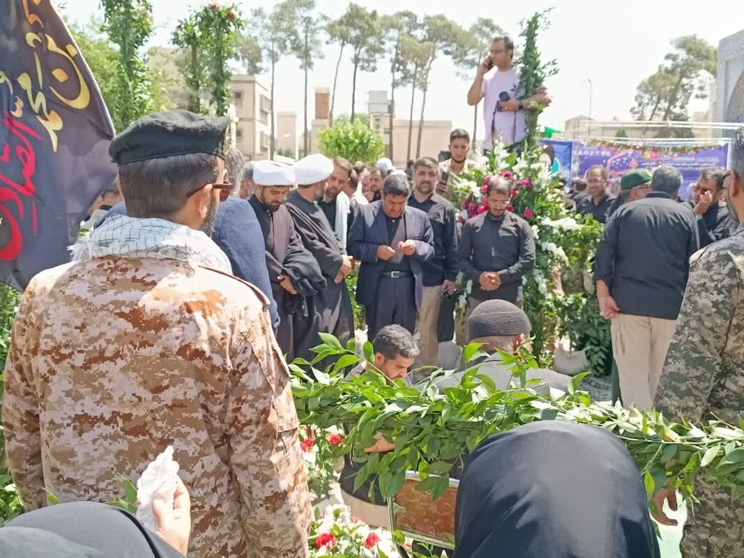 پیکر مطهر شهید تازه تفحص عملیات «خیبر» در باقرشهر تشییع شد