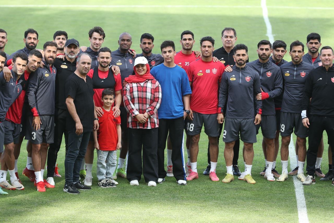 تمرین پرسپولیس با حضور هوادار بانو