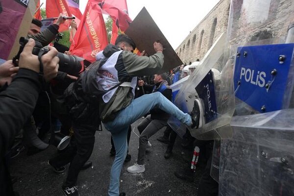 İstanbul'da 1 Mayıs'ta polislere saldıran 12 kişi daha gözaltında